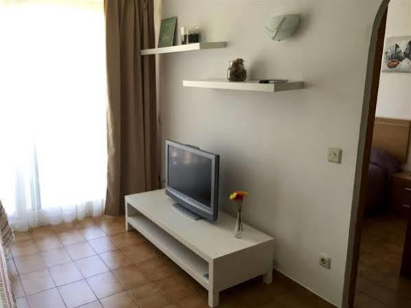 Apartamentos Paradise Park Fenals Lloret de Mar Kültér fotó